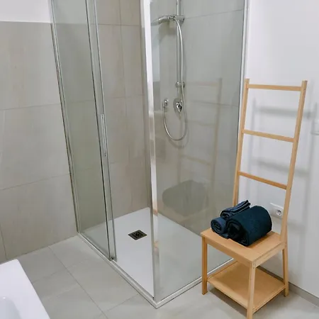 Facentro - Free Wifi & Air Conditioning Appartement