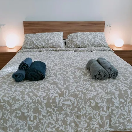 Facentro - Free Wifi & Air Conditioning * Faenza