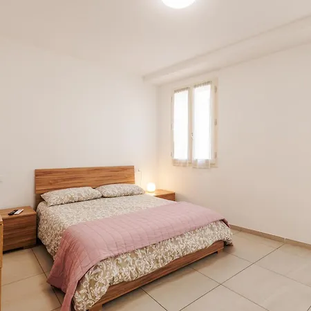 Facentro - Free Wifi & Air Conditioning * Faenza
