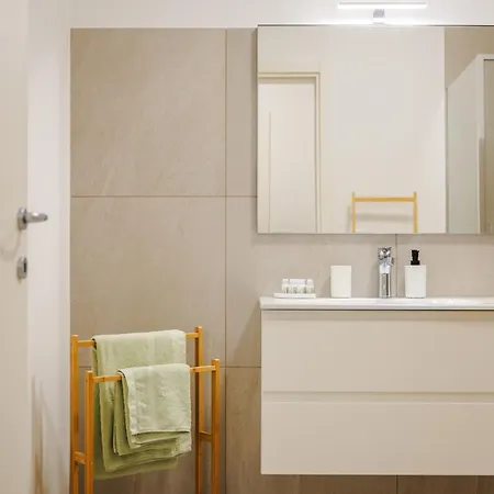 Facentro - Free Wifi & Air Conditioning Διαμέρισμα Faenza