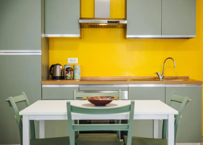 Facentro - Free Wifi & Air Conditioning *